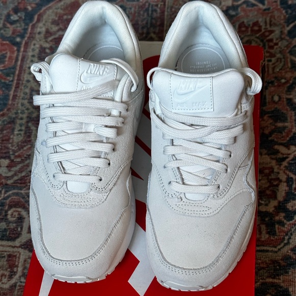 Nike Air Max Sneakers - Never Worn - Picture 4 of 5